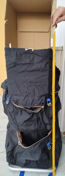 Bardzo lekki plecak na aluminiowym stelażu wys 76cm szer 40 cm