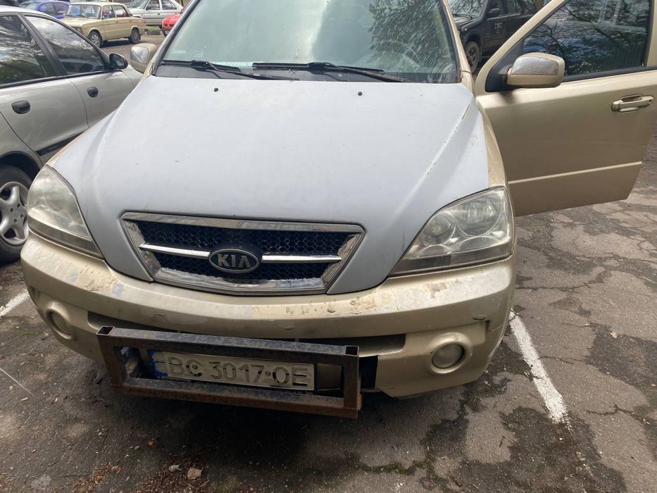 Продам автомобиль Kia Sorento