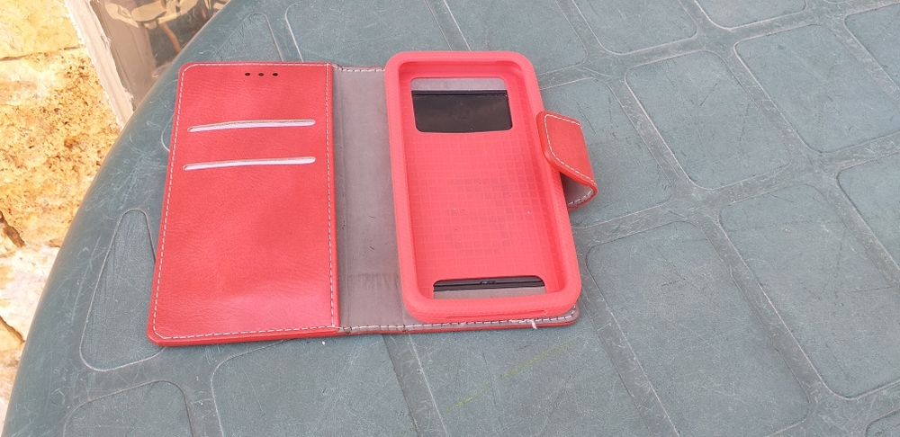 Estante  para CD/DVD em ótimo estado de conservação