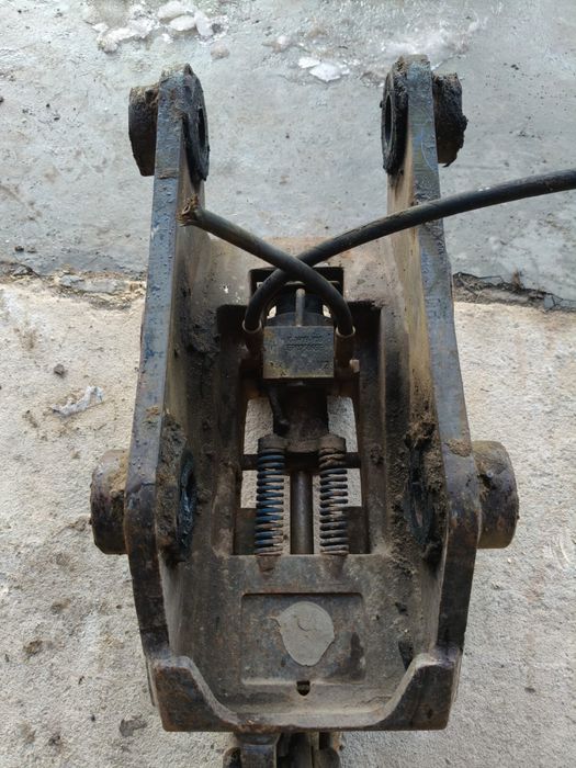 Złącze hydrauliczne do koparki JCB 3CX