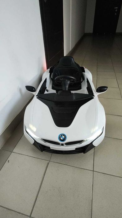 Дитячій електомобіль BMW I8