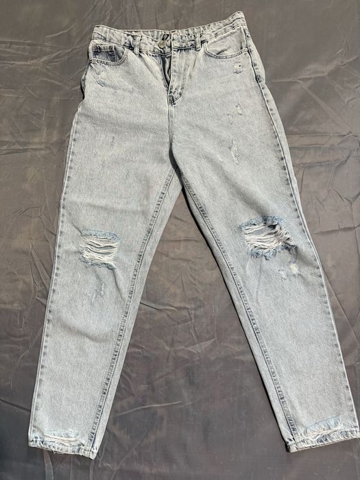 Джинси mom fit розмір 28