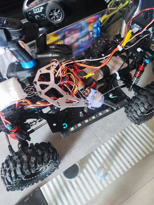 Autko Rc  plus baterie i piloty