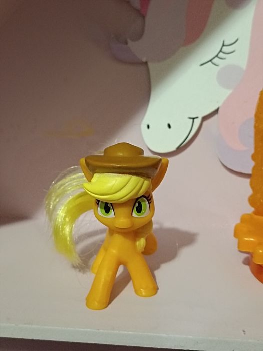 My Little Pony Applejack karuzela McDonald's G4 Hasbro figurka MLP