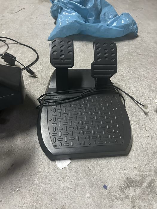 Volante thrustmaster Ferrari PS2