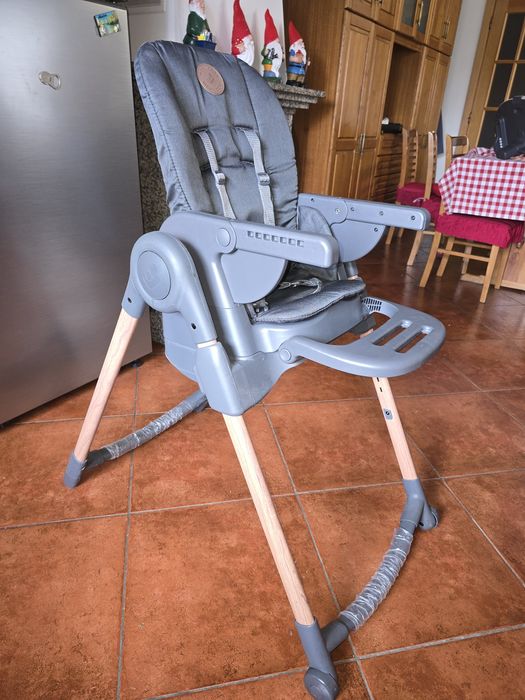 Cadeira de alimentação Maxi Cozi Minla