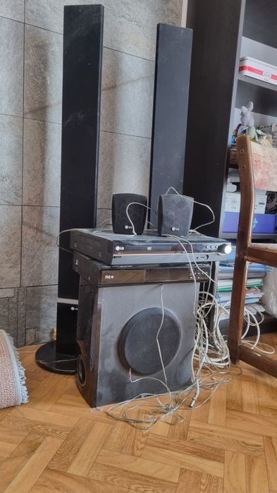 Sprzedam kino domowe lg