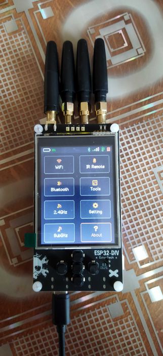 ESP32 DIV v2 анализатор