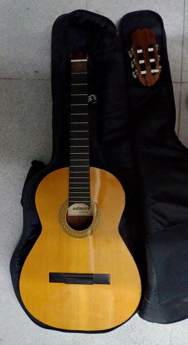Guitarra Clássica Admira (Juanita) para recuperação (cabeça partida)