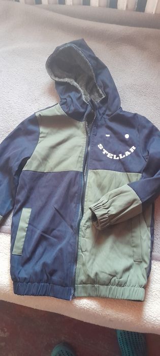 Продам легкую мягенькую курточку