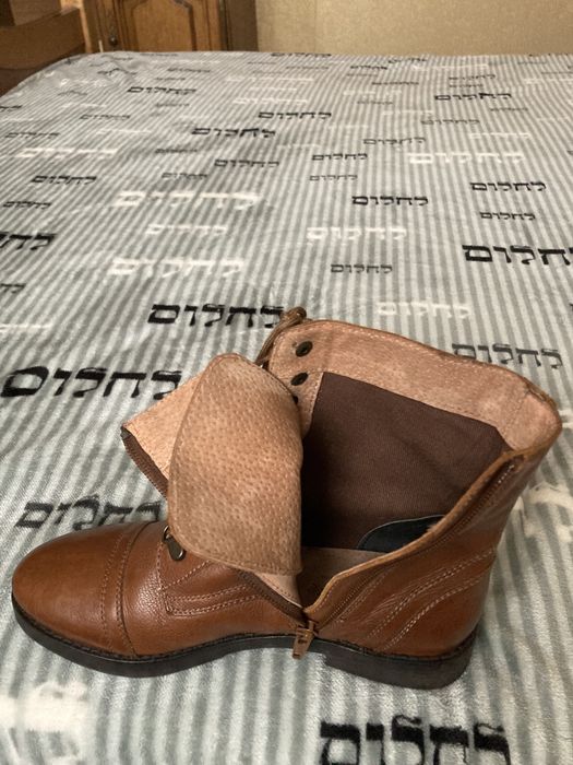 Новые демисезонные кожаные женские ботинки