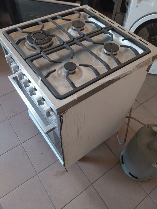 Газова плита 60см ARDA нова.