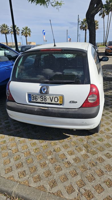 Renault Clio 2003