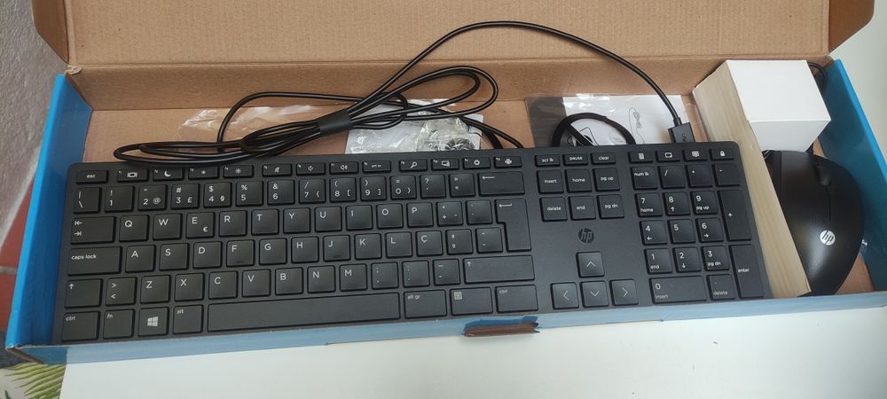 Conjunto de teclado e rato HP