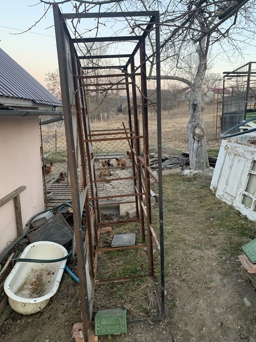 Каркас клітки для кролів