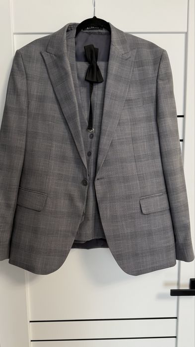 Чоловічий костюм