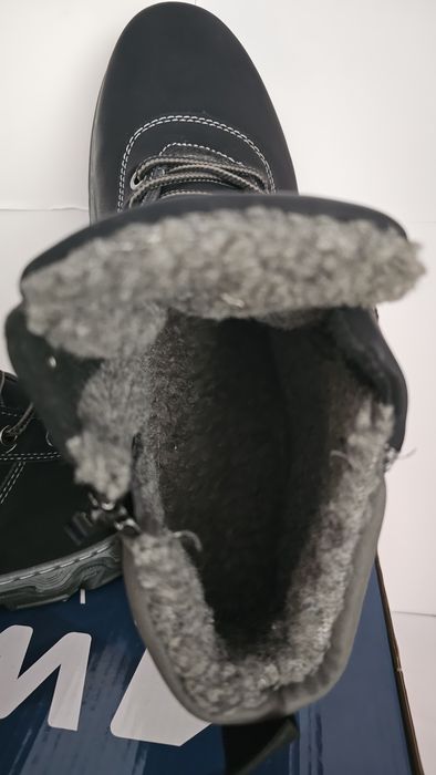 Buty nowe męskie zimowe modne rozmiar 43