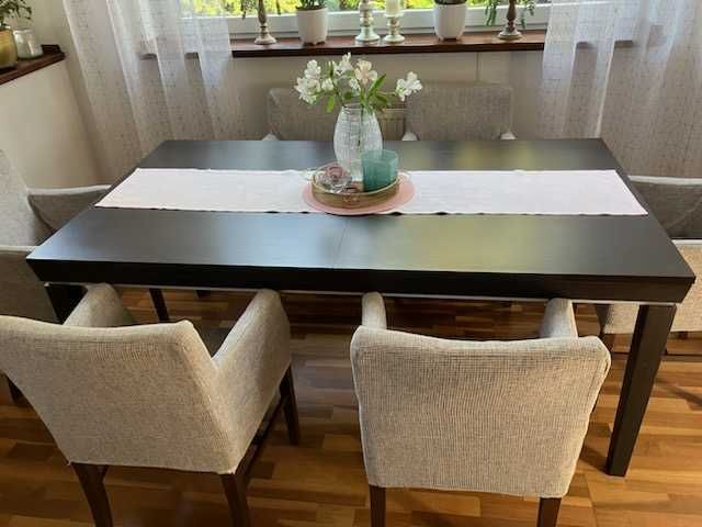 krzesła z oparciami