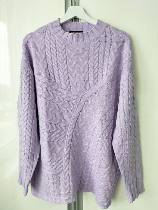 Śliczny liliowy sweterek oversize Wednesday's grirl M