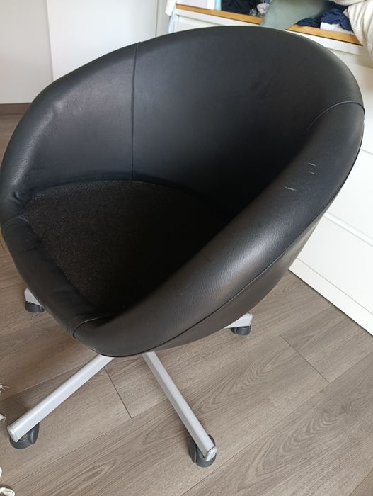Cadeirão IKEA usado, preto