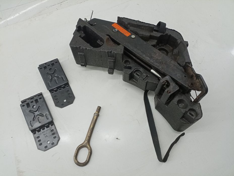 Kit de troca de pneu - VOLKSWAGEN Touareg (7LA, 7L6, 7L7) | 02 - 13