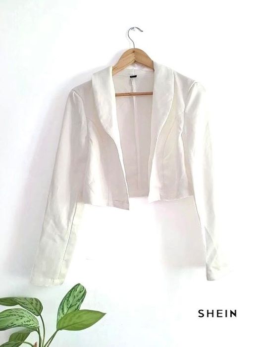 Ivory Minimalist Jacket – Size M – New64552215957123120