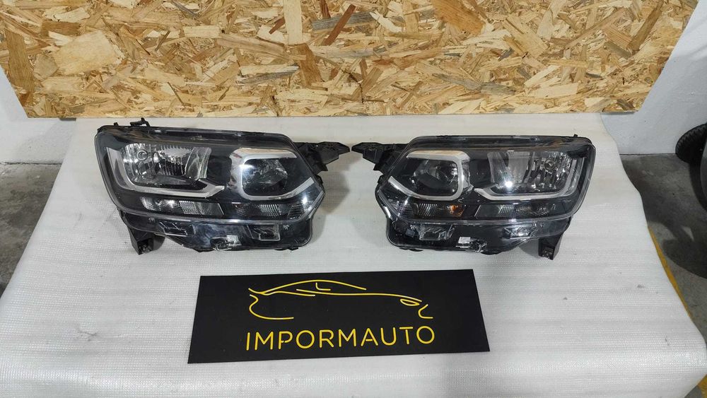 Farol esq e dirt Citroen  Berlingo K9