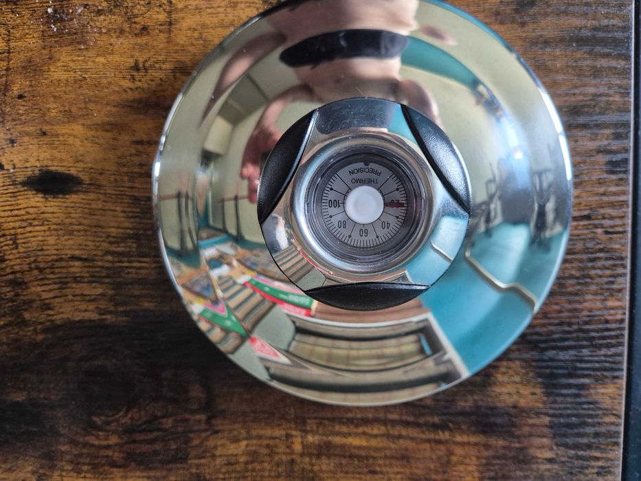 Rondelek stalowy z pokrywką