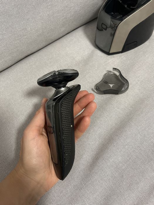 Golarka Philips arcitec RQ1095 z bazą do mycia