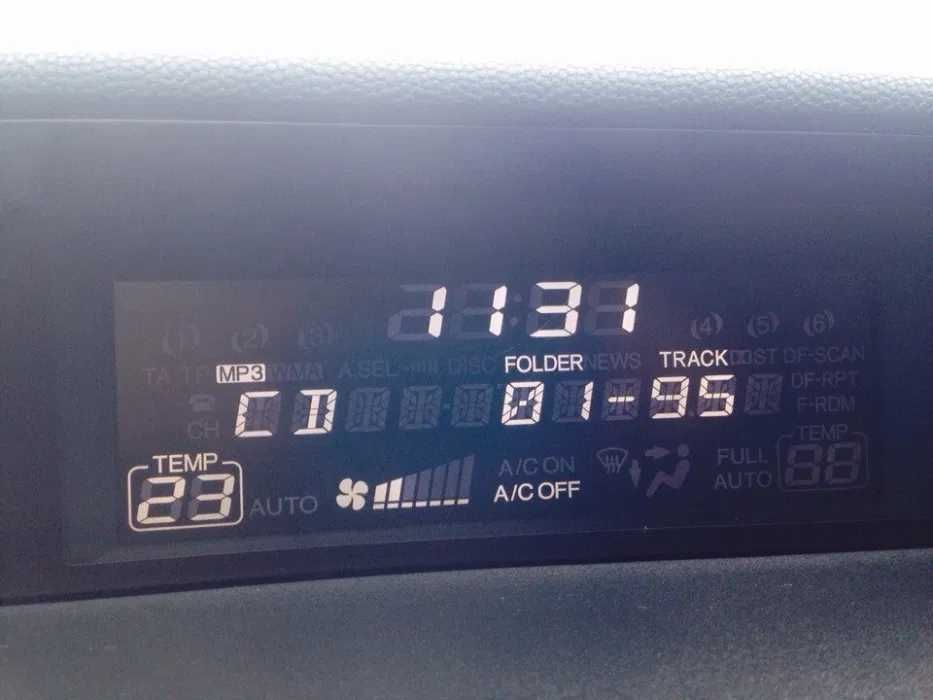 Honda Civic VIII UFO Wyświetlacz Radio NAPRAWA - strzela, zanika itp