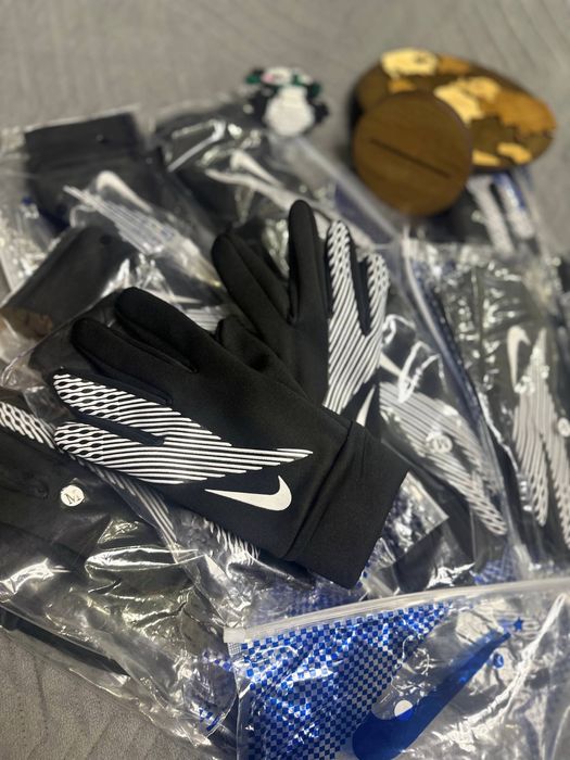 Рукавиці Nike Hyper Warm