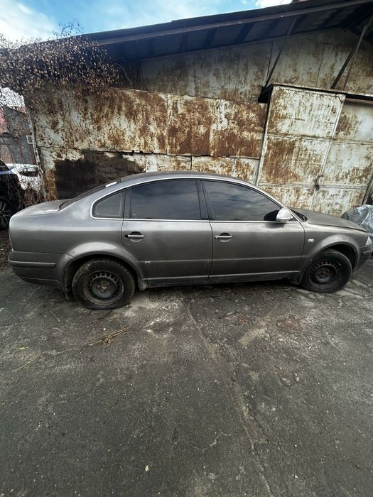 Авто пока комплектное . Переоформляется . 

Разбор кузова , ДВС КПП, ходовая 

По всем вопросам звоните