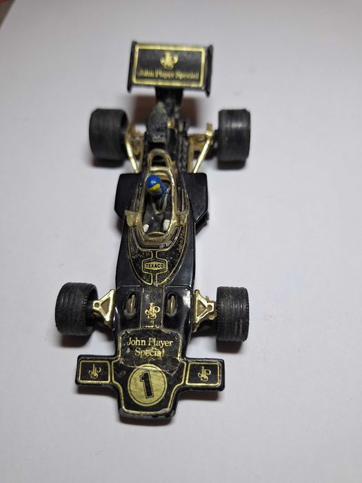 Miniatura escala 1:36