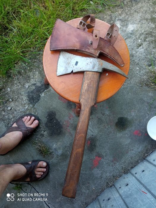 Toporek strażacki plus maska gazowa