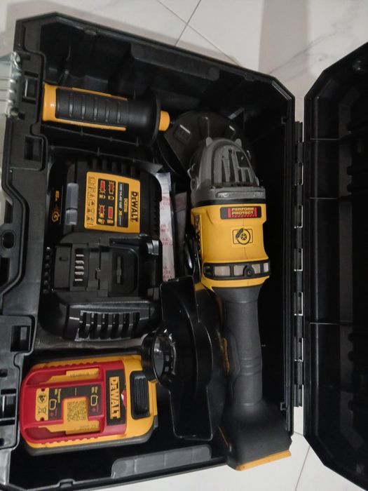Barbadora elétrica  DEWALT