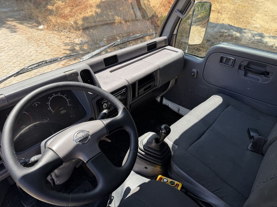 Nissan Cabstar 3.0TD 2005