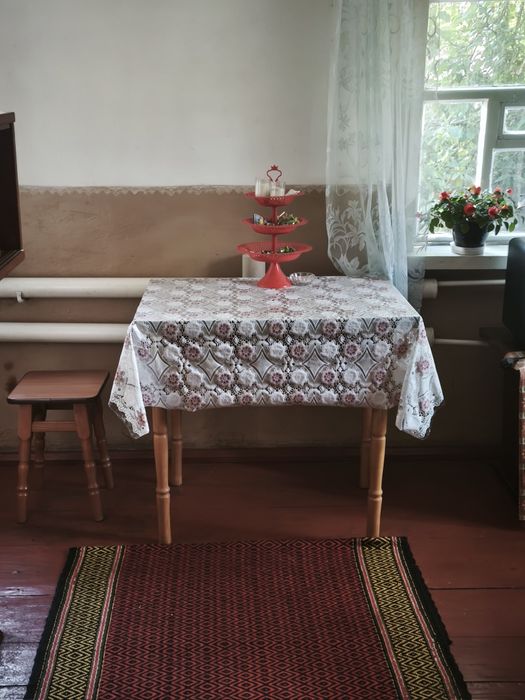 Продаж будинку. В передмісті.