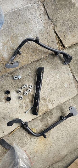 Yamaha MT-10 stelaz boczny