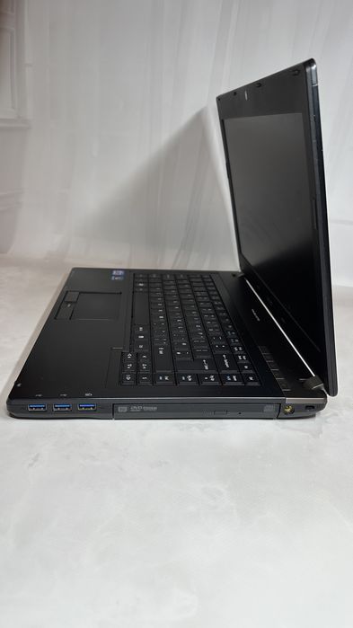 Acer TravelMate model P643-M