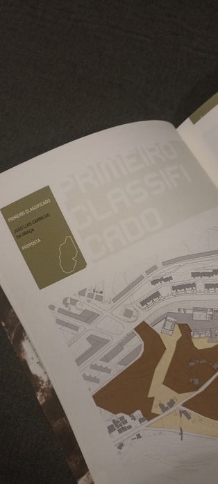 Livro de arquitectura "Centro Cívico Planalto do Ingote"