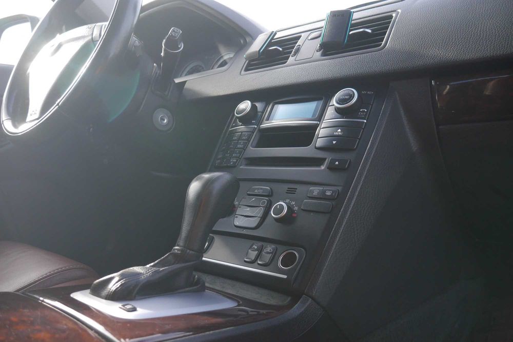 VOLVO XC90 D5 summum 2,4L 200KM