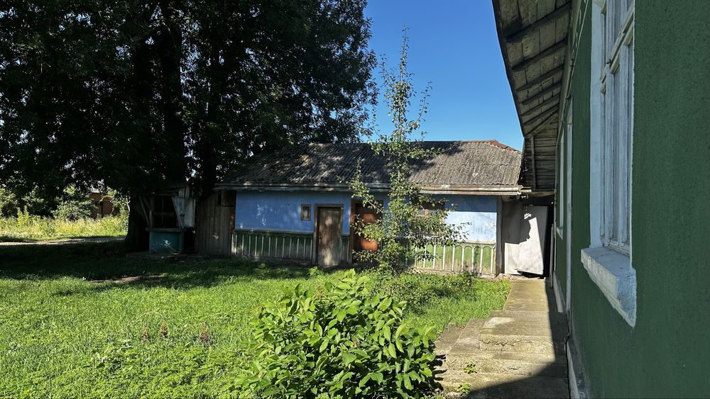 Продається земельна ділянка ,продається будинок