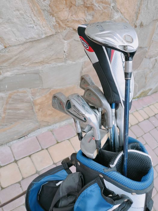 Kije golfowe w dobrym stanie