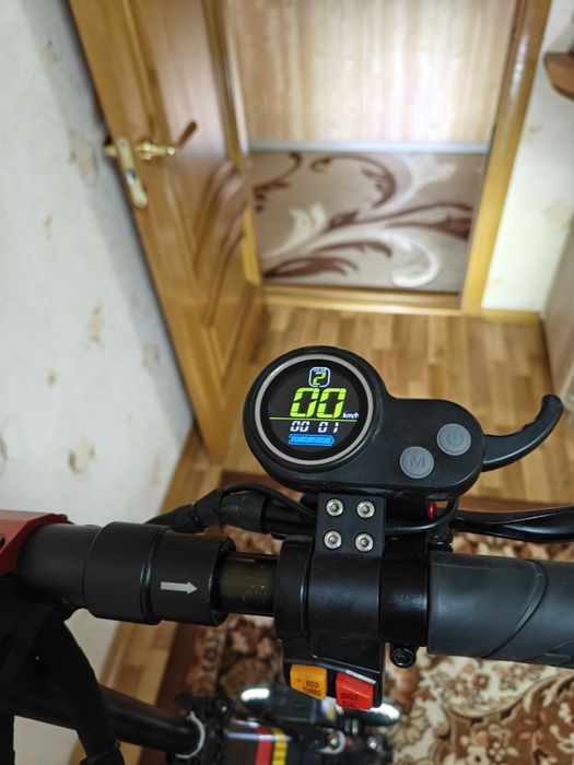 Електро самокат + інвертор .