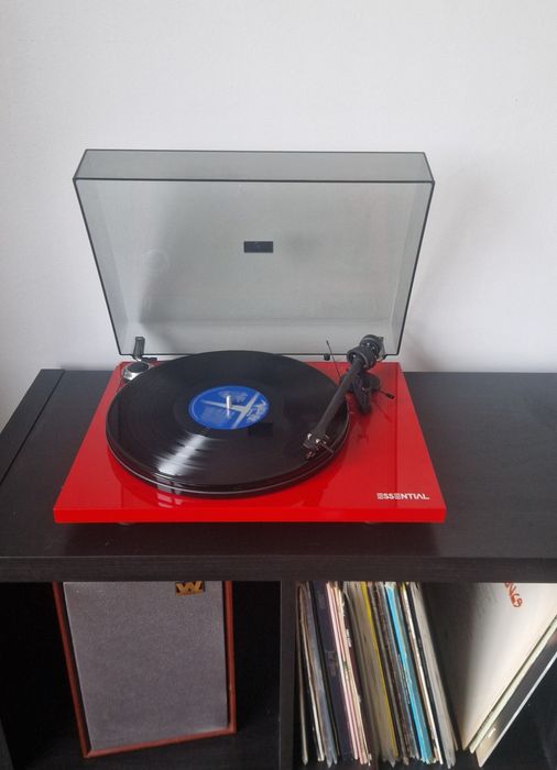 Gira discos Pro-Ject Essential III
