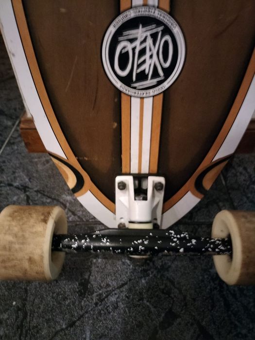 Skate longboard novo da marca oxelo