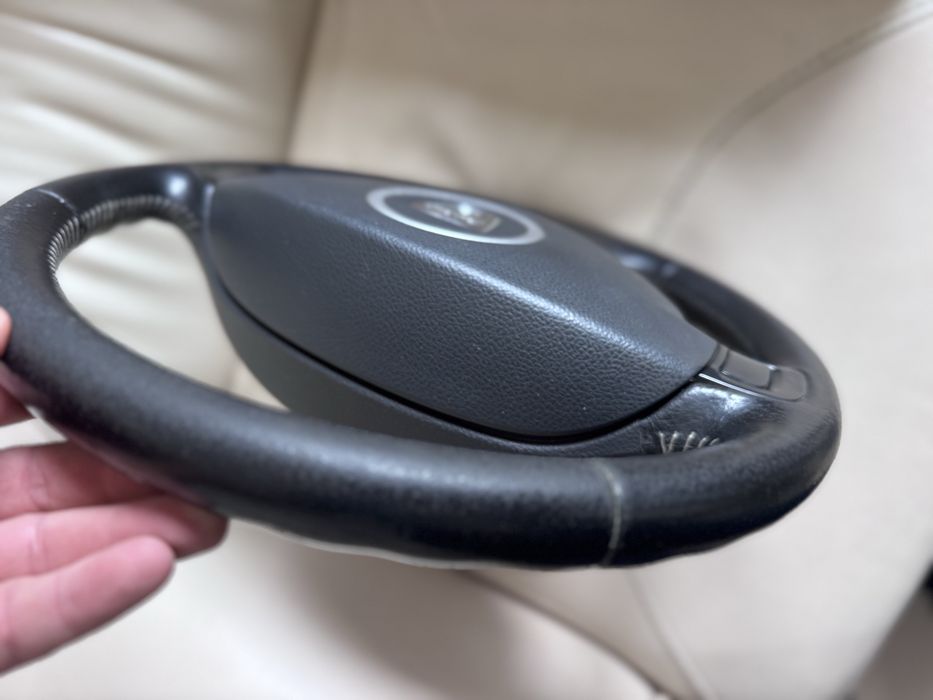 Volante dacia duster com airbag de 2015 em bom estado
