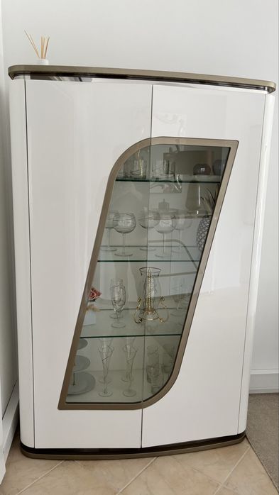 Móveis decoração de sala e jantes e pneus completos de Mercedes