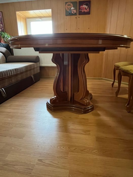 Продам стіл кухонний італьйського виробництва