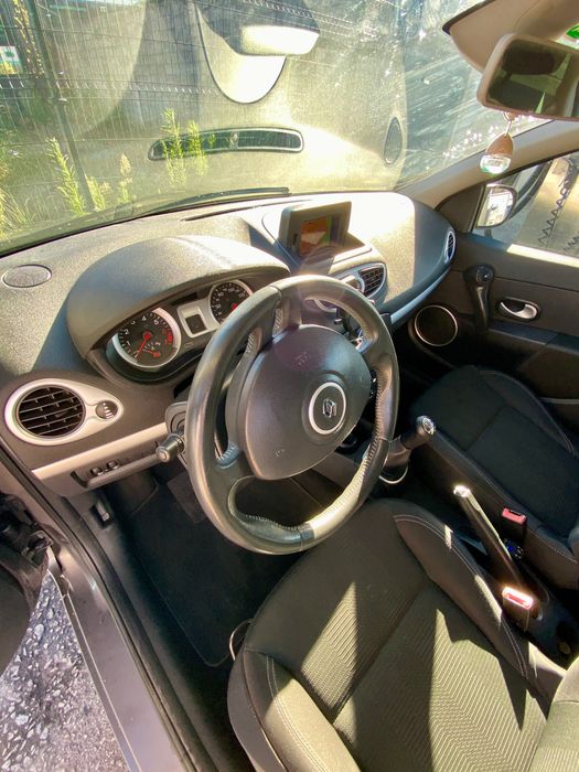 Renault Clio 1.2 | 2011 | R$ 4.500